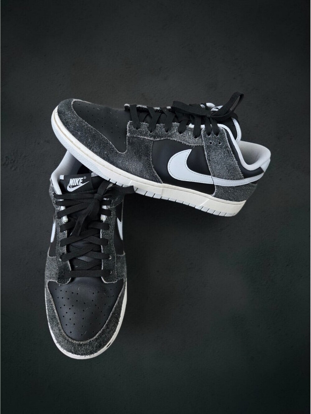 Nike Dunk Low PRM Zebra DH7913-001 Men's Size 10 Excellent Condition